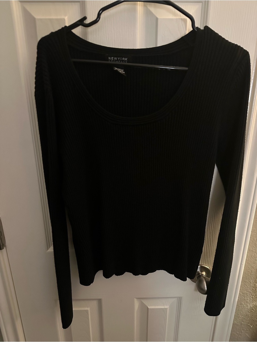 New York & Company Black Ribbed Scoop-Neck Long Sleeve Top